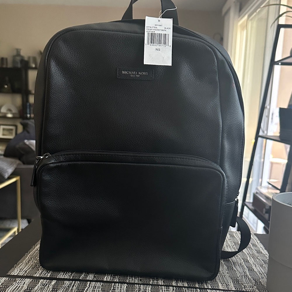 Michael Kors Men's/Women’sBlack Leather Backpack